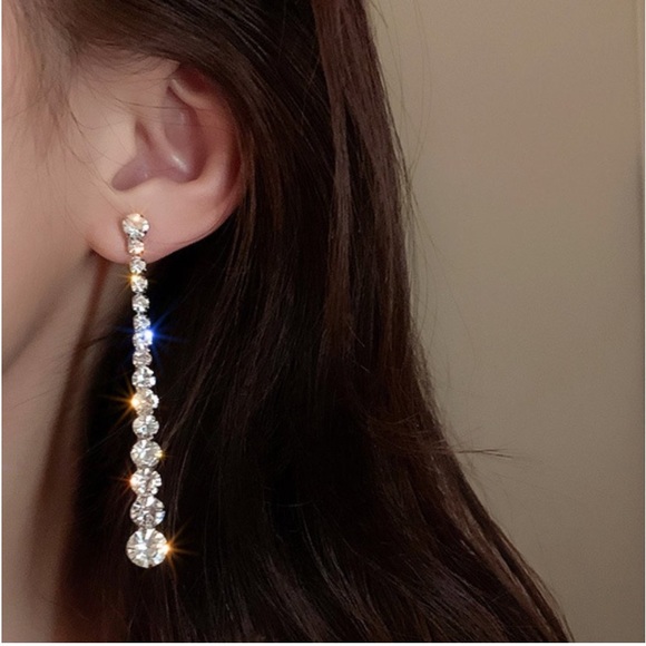 Beautiful CZ Earrings - Picture 3 of 8